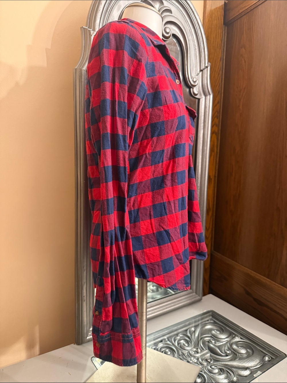 Abercrombie & Fitch Medium Red & Navy Plaid Button-Down Shirt - Picture 6 of 8